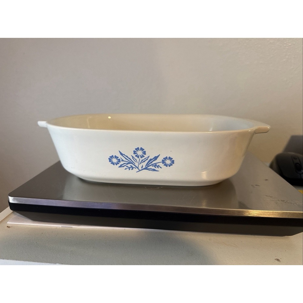 VINTAGE CORNING WARE CORNFLOWER BLUE 1.5 QT   CASSEROLE BAKING DISH